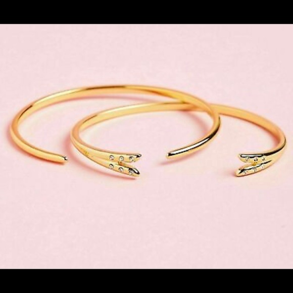 🏝️Big $10 Sale!🏝️Michelle Campbell Gold Bracelets - Picture 1 of 4